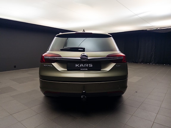 Opel Insignia 12 of 30