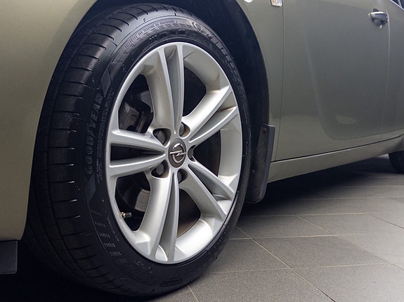 Opel Insignia 18 of 30