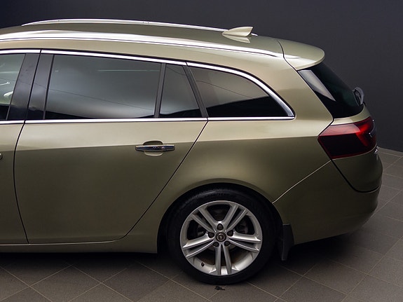 Opel Insignia 7 of 30