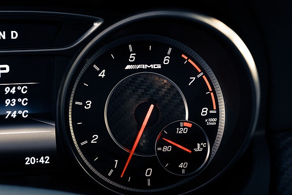 Mercedes-Benz A45 25 of 29