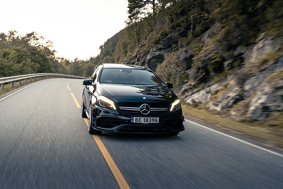 Mercedes-Benz A45 29 of 29