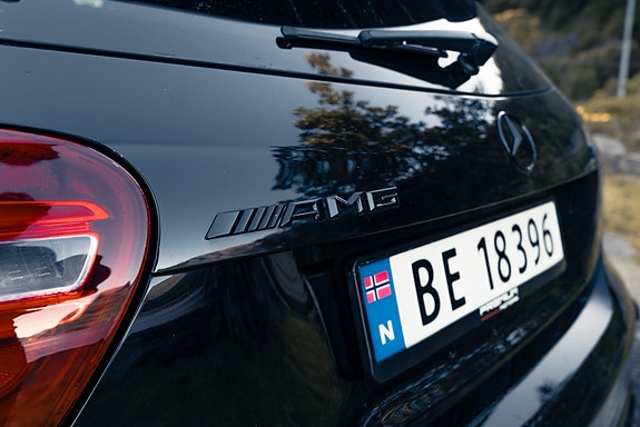 Mercedes-Benz A45 14 of 29