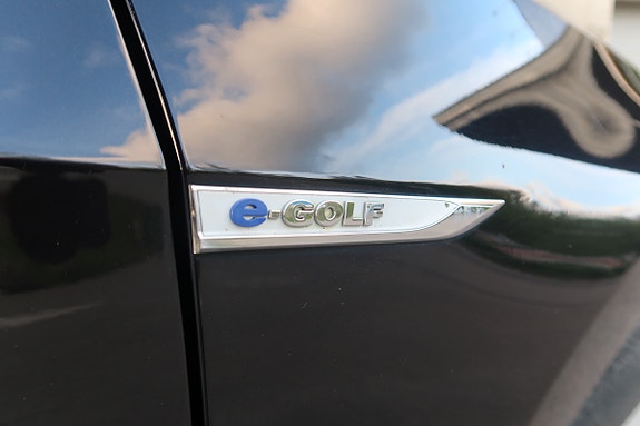Volkswagen e-Golf VII 13 of 13