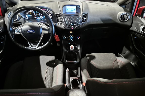 Ford Fiesta 7 of 15