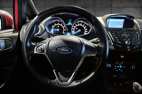 Ford Fiesta 8 of 15