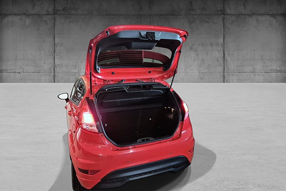 Ford Fiesta 6 of 15