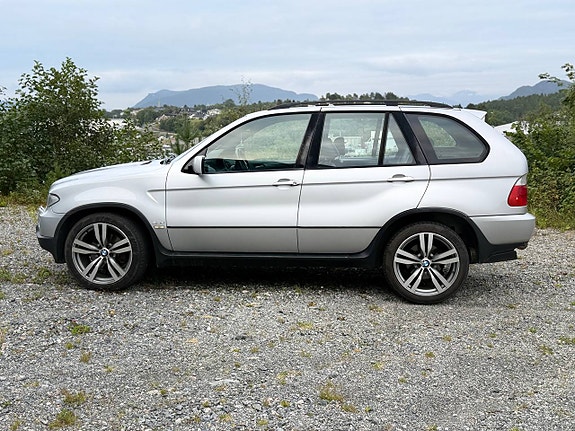 BMW X5 4 of 30