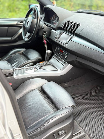 BMW X5 29 of 30