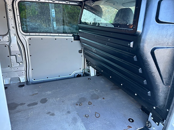 Mercedes-Benz Vito 119 17 of 23