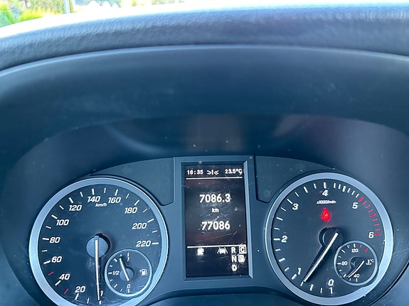 Mercedes-Benz Vito 119 15 of 23