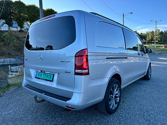 Mercedes-Benz Vito 119 9 of 23