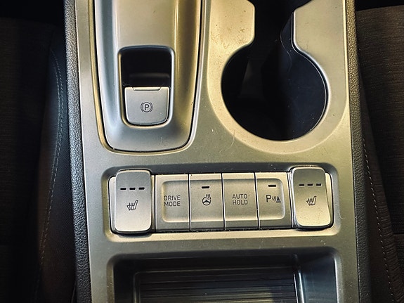 Hyundai Kona 26 of 30