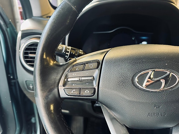 Hyundai Kona 22 of 30