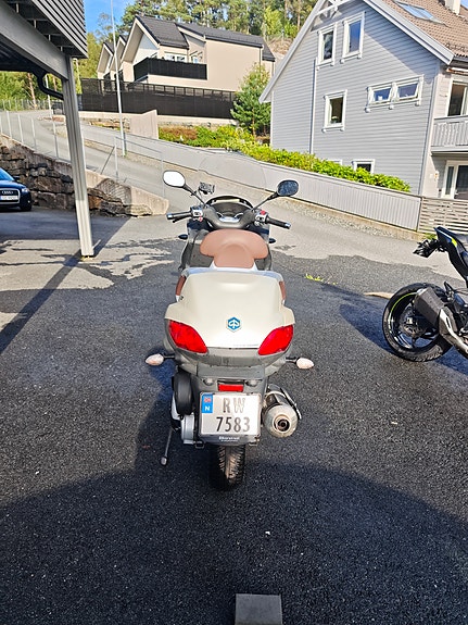 Piaggio MP3 500 LT 6 of 8