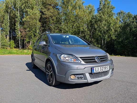 Volkswagen Golf Plus 2 of 21
