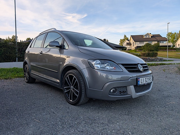 Volkswagen Golf Plus 17 of 21