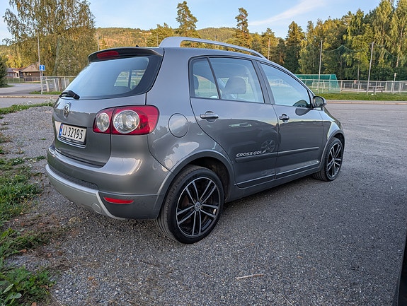 Volkswagen Golf Plus 18 of 21