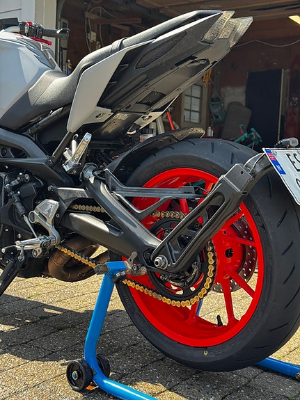 Yamaha MT-09 5 of 8