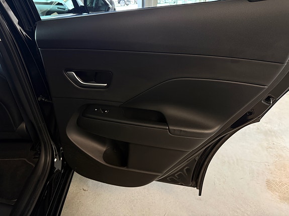 Hyundai Kona 19 of 30