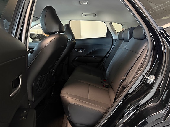 Hyundai Kona 13 of 30
