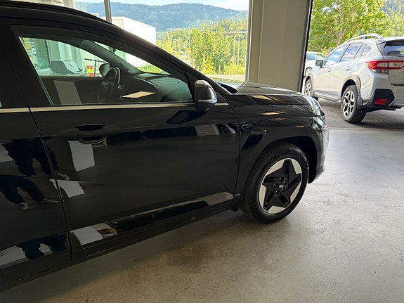 Hyundai Kona 4 of 30