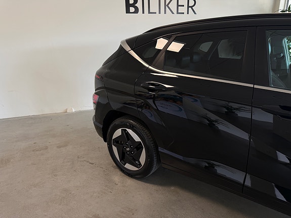 Hyundai Kona 5 of 30