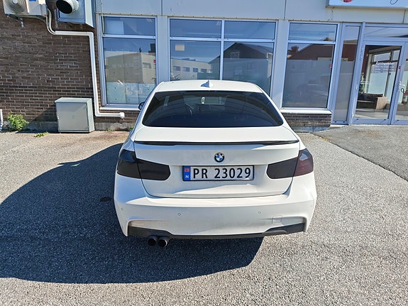BMW 316i 6 of 9