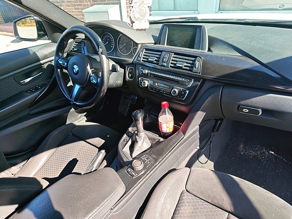 BMW 316i 2 of 9