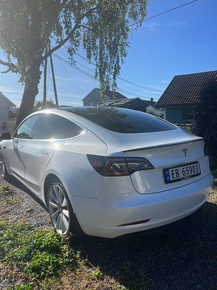Tesla Model 3 6 of 15