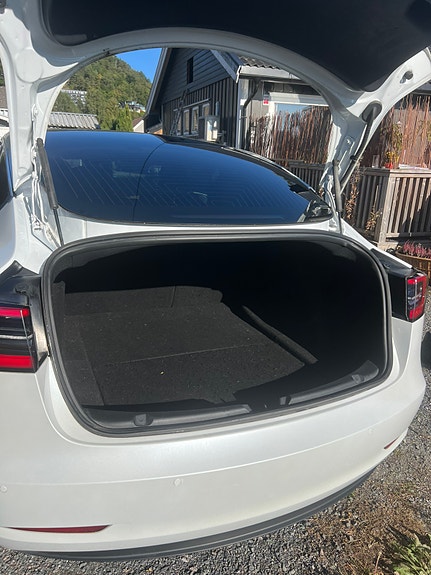 Tesla Model 3 8 of 15