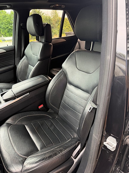 Mercedes-Benz ML350 15 of 30