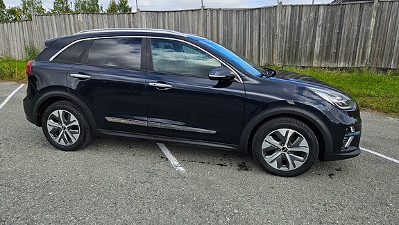 Kia e-Niro 2 of 10