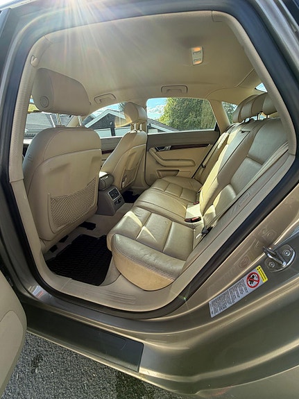 Audi A6 7 of 19