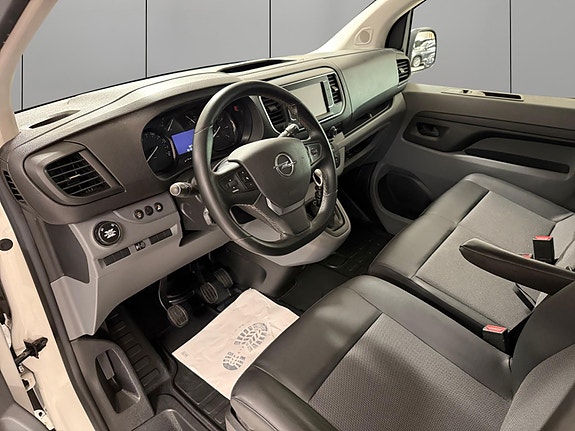 Opel Vivaro 16 of 30