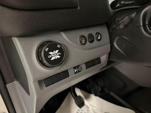 Opel Vivaro 13 of 30