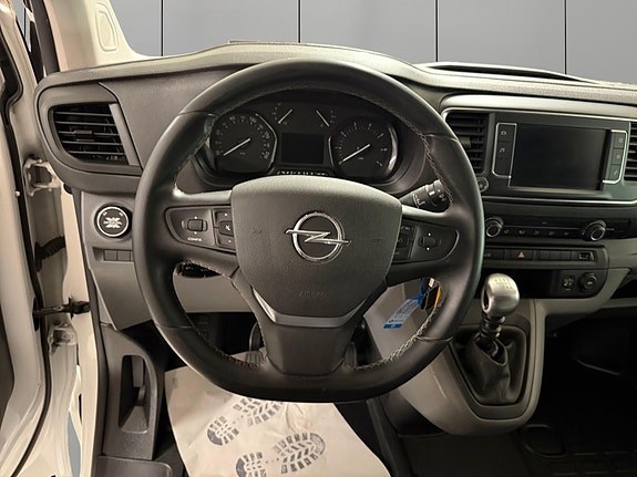 Opel Vivaro 14 of 30