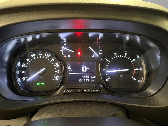 Opel Vivaro 17 of 30