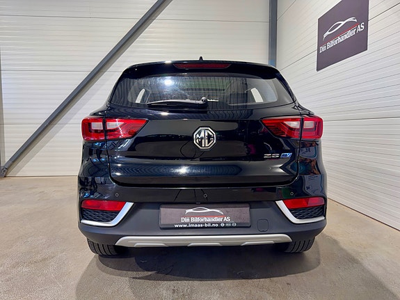 MG ZS EV 6 of 30