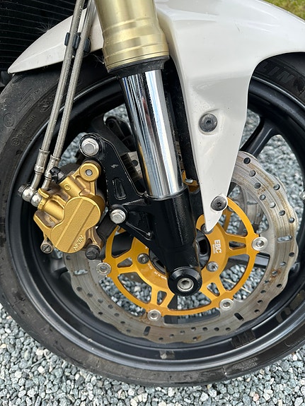 Triumph Street Triple 675 R 8 of 22