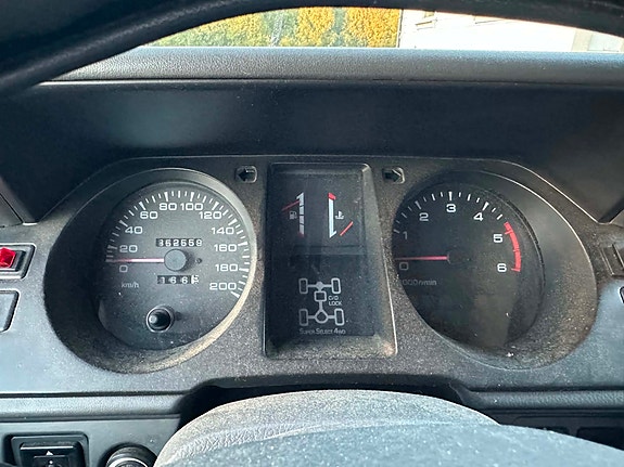 Mitsubishi Pajero 16 of 17