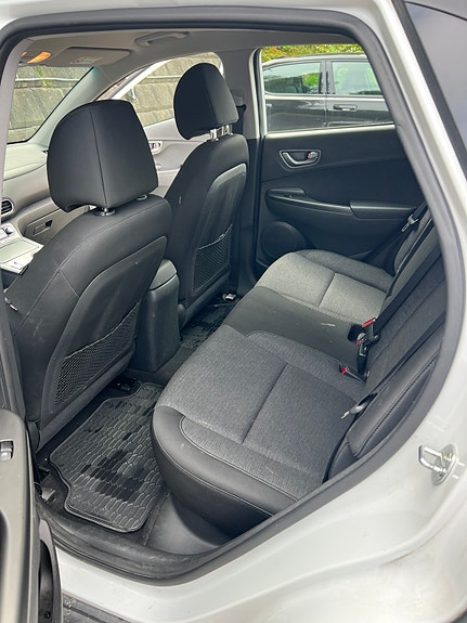 Hyundai Kona 16 of 19