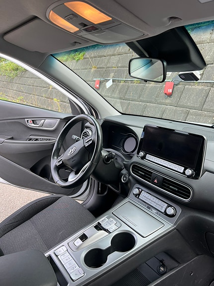 Hyundai Kona 13 of 19