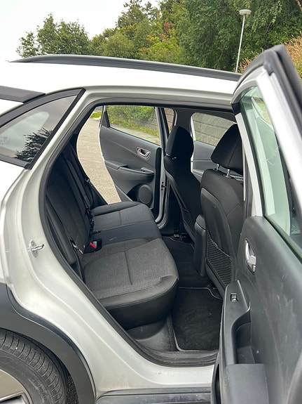 Hyundai Kona 17 of 19