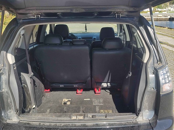 Mitsubishi Outlander 9 of 19