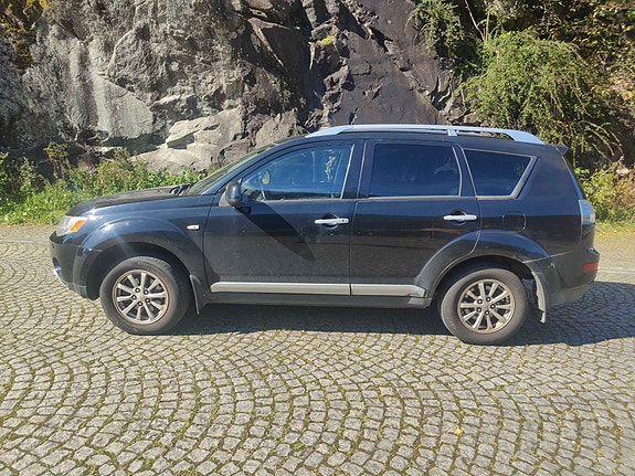 Mitsubishi Outlander 3 of 19