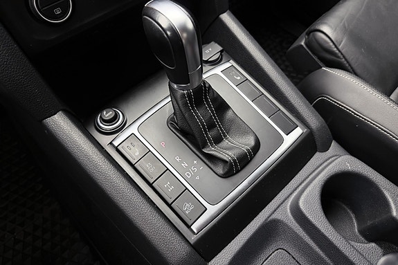 Volkswagen Amarok 27 of 30