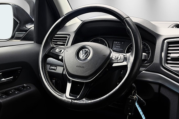 Volkswagen Amarok 15 of 30
