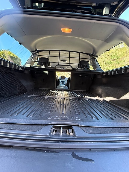 Volvo XC70 18 of 28