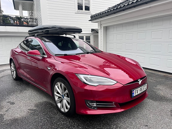 Tesla Model S 8 of 12
