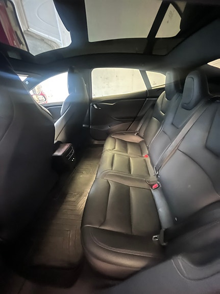 Tesla Model S 11 of 12